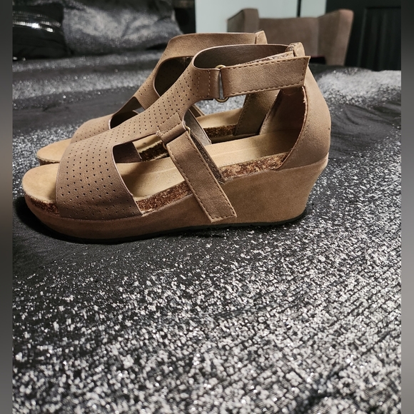 Pierre Dumas sandals - Picture 2 of 5